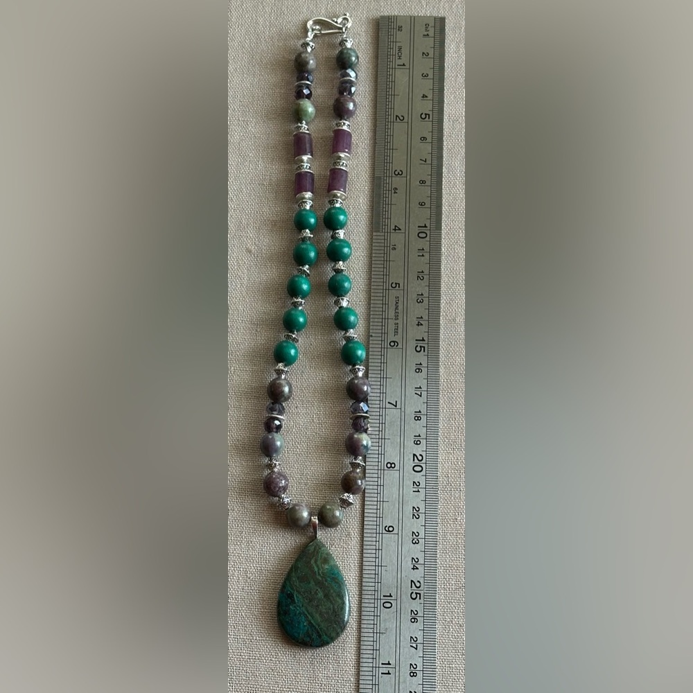 20-1/2 inch Ruby Zoisite gemstone bead Necklace NWOT - Picture 13 of 13